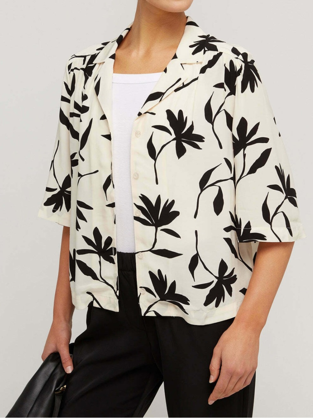 ANINE Bing Row Floral Print Ivory Woven Button-Up Relaxed Shirt Large Cropped
